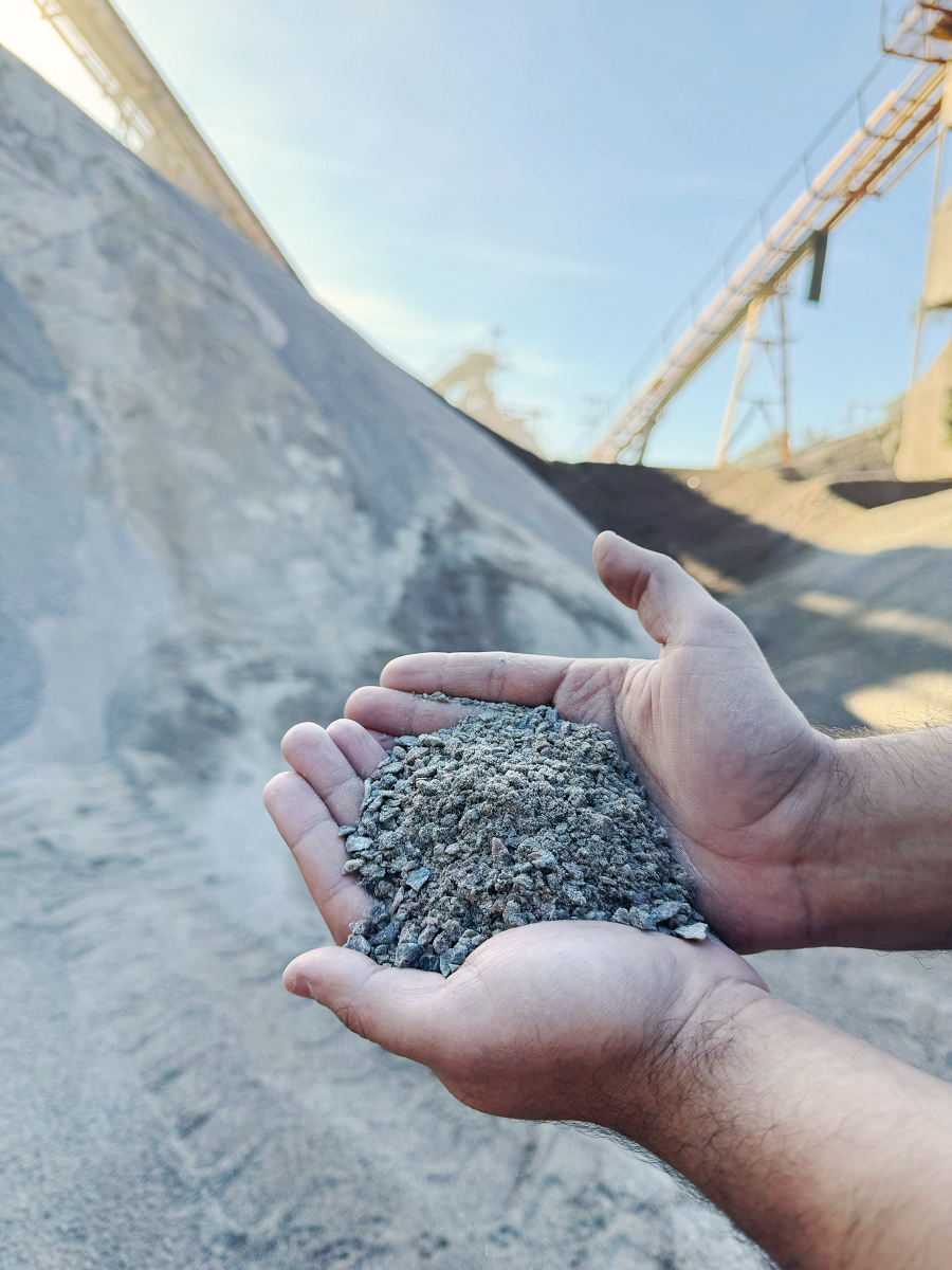 0/6 Arena de granito trituradocon granulometría de 1 a 6 milímetros